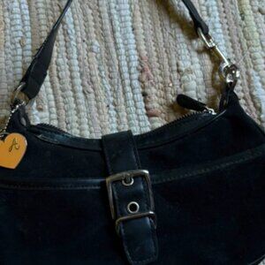 black suede shoulder bag w/ heart charm